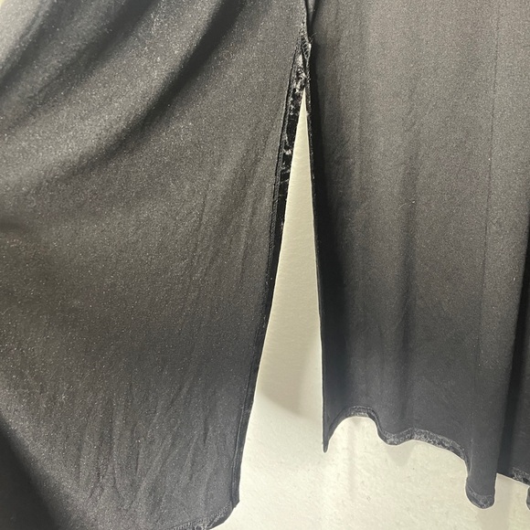 Flawless Black Velvet Rose Embroidery Duster Open Cardigan Bell Sleeve Witchy - Picture 6 of 8